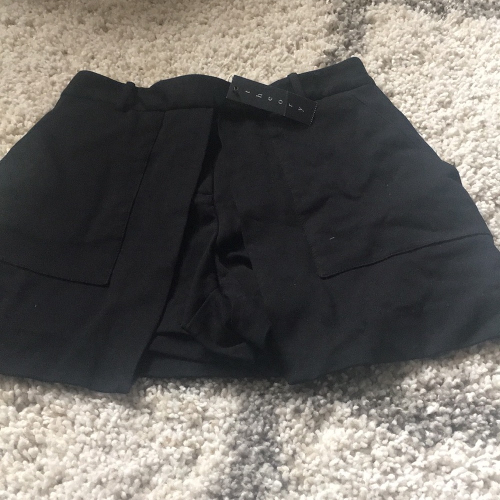 Theory Skort